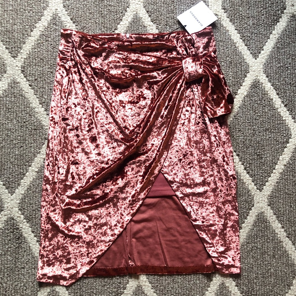 NEW Glamorous Crushed Velvet skirt Drapes Sz Large